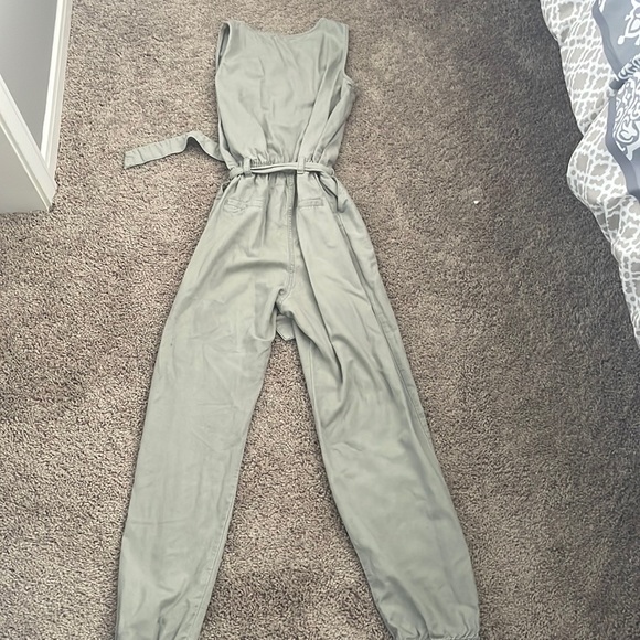 Abercrombie kids long romper. Army green. Size 15-16 - Picture 1 of 1